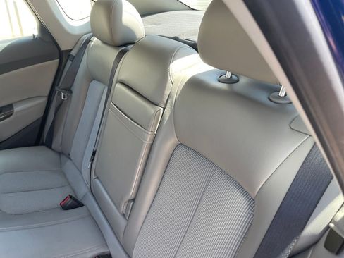 Used 2013 Buick Verano FWD image 13