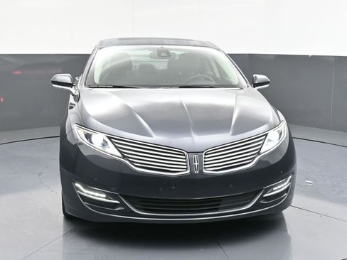 Used 2014 Lincoln MKZ AWD image 2