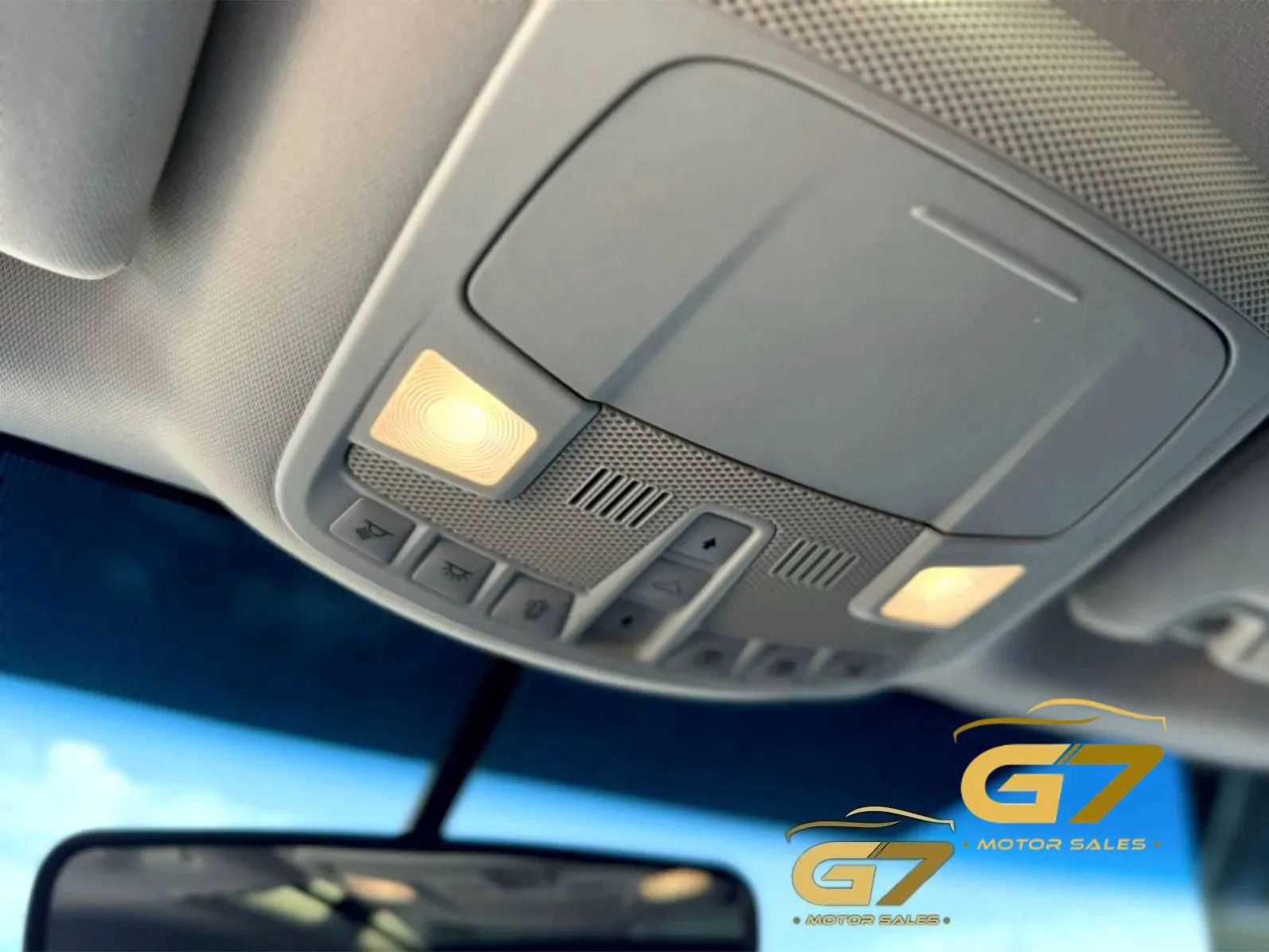 Used 2018 Ford Edge Titanium w/ Equipment Group 301A FWD image 32