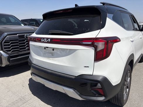 Used 2024 Kia Seltos S AWD/4WD image 4