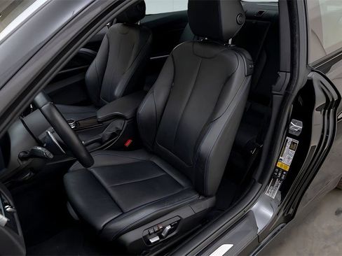 Used 2019 BMW 440i xDrive Coupe w/ M Sport Package image 28