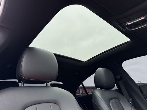 Used 2023 Mercedes-Benz CLA 250 w/ Premium Package image 14