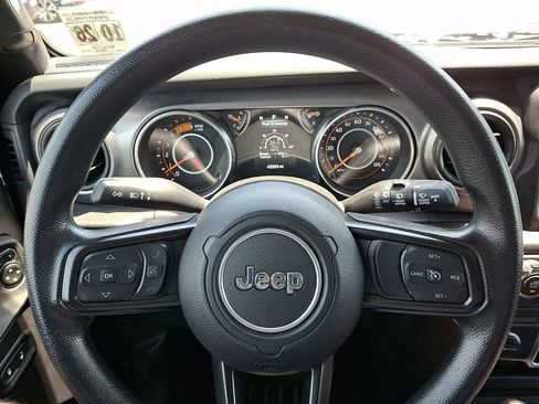 Used 2021 Jeep Wrangler Unlimited Sport AWD/4WD image 19