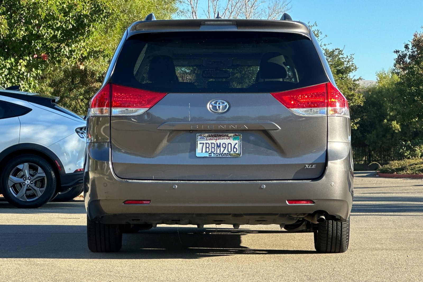Used 2013 Toyota Sienna XLE w/ Premium Pkg FWD image 5