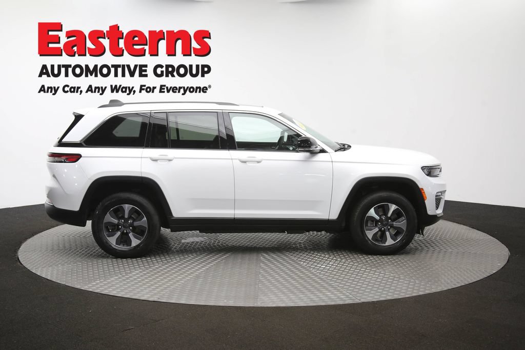 Used 2022 Jeep Grand Cherokee Limited 4xe w/ Luxury Tech Group II AWD/4WD image 50