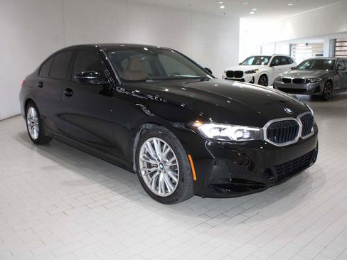 Certified 2023 BMW 330i 330i w/ Convenience Package image 9