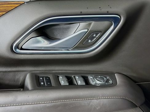 Used 2022 Chevrolet Tahoe High Country AWD/4WD image 18