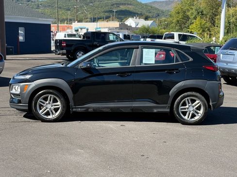 Used 2018 Hyundai Kona SE image 2