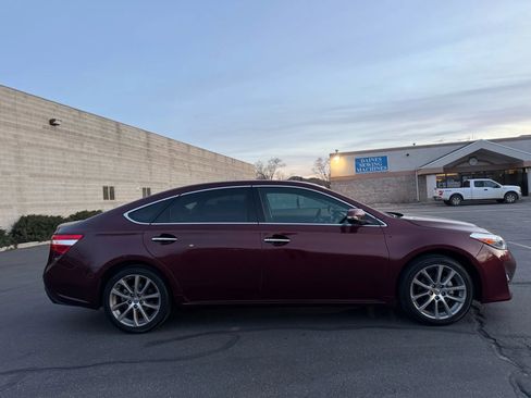 Used 2014 Toyota Avalon XLE Touring image 4