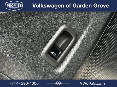 New 2026 Volkswagen Tiguan SEL R-Line AWD/4WD image 14