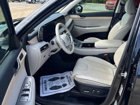 Used 2024 Hyundai Palisade Limited AWD/4WD image 10