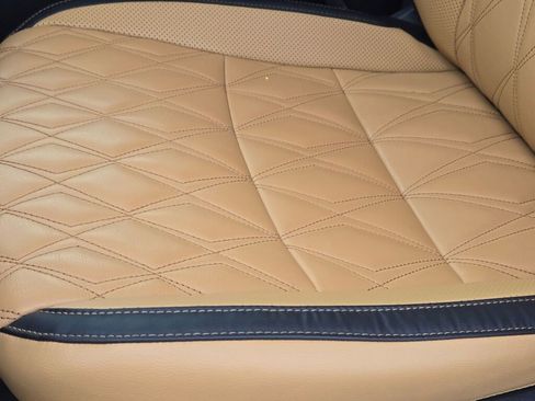 Used 2025 Nissan Sentra SV w/ SV Premium Package image 20