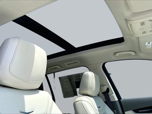 Used 2023 Cadillac XT6 Premium Luxury FWD image 14