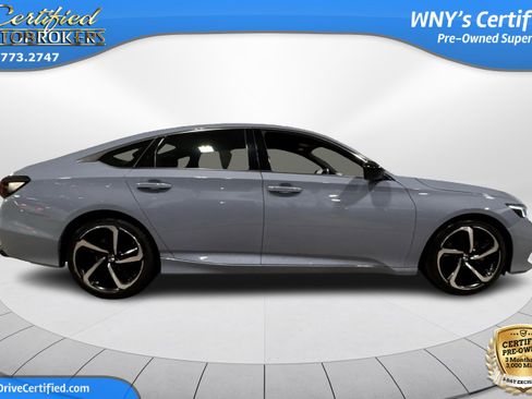Used 2022 Honda Accord Sport image 4