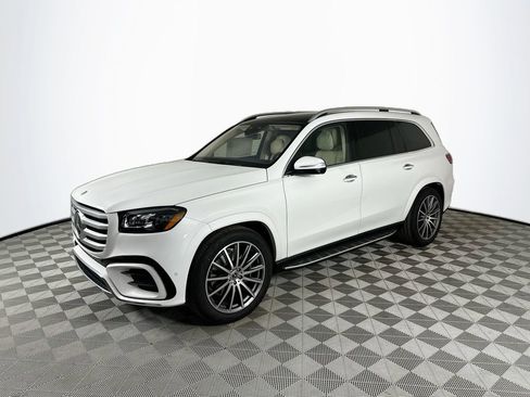 New 2026 Mercedes-Benz GLS 450 4MATIC image 3
