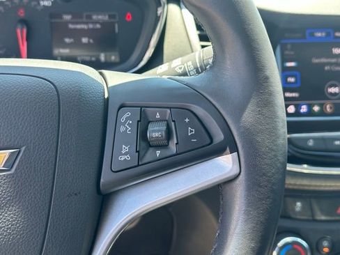 Certified 2020 Chevrolet Trax LT w/ LT Convenience Package AWD/4WD image 5