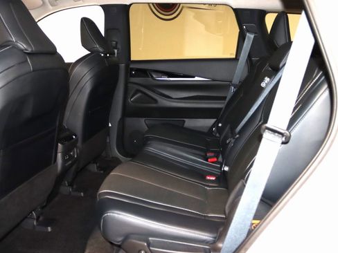 Used 2023 INFINITI QX60 Pure image 52