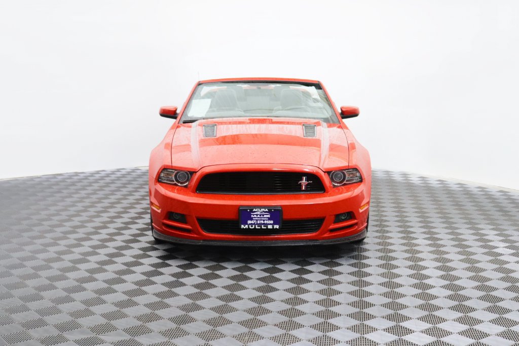 Used 2014 Ford Mustang GT Premium w/ Equipment Group 402A RWD image 5