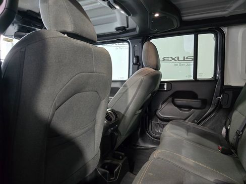 Used 2024 Jeep Wrangler Sport S image 26