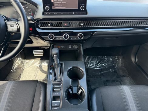 Used 2024 Honda Civic Sport image 16