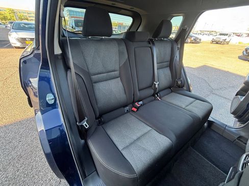 Used 2025 Nissan Rogue SV FWD image 41