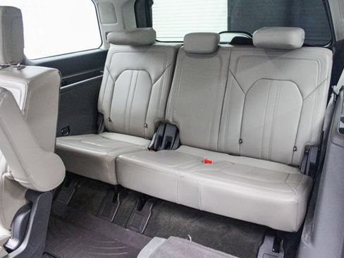 Certified 2020 Ford Expedition Limited w/ Special Edition Package AWD/4WD image 20