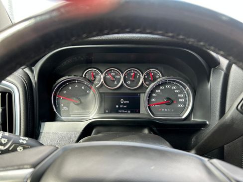 Used 2022 Chevrolet Silverado 1500 LT Trail Boss image 9