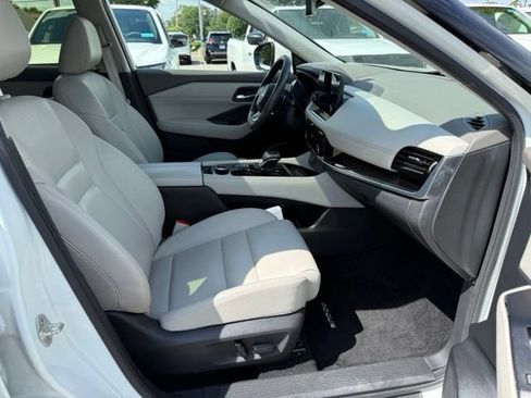 Certified 2023 Nissan Rogue SL w/ SL Premium Package AWD/4WD image 31