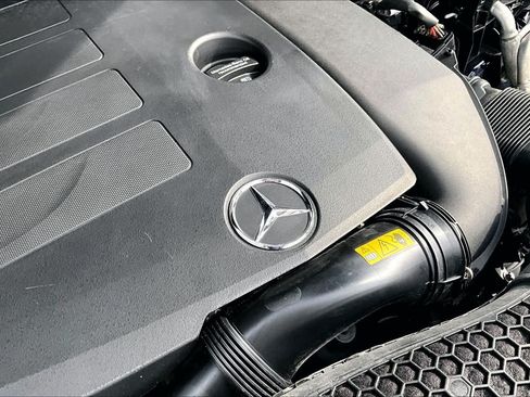 Certified 2022 Mercedes-Benz GLC 300 image 33