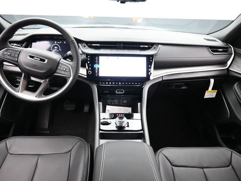 New 2026 Jeep Grand Cherokee L Limited AWD/4WD image 16