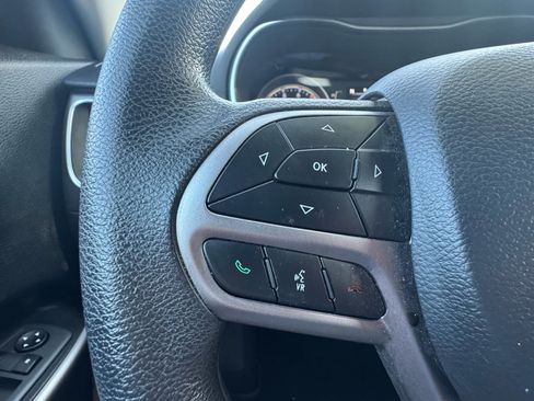 Used 2019 Jeep Cherokee Latitude w/ Popular Appearance Group FWD image 19
