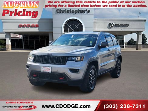Used 2018 Jeep Grand Cherokee Trailhawk image 7