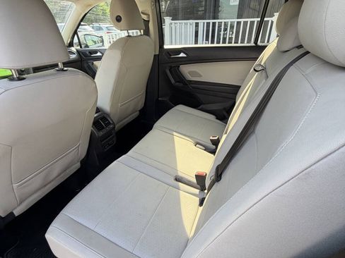 Used 2019 Volkswagen Tiguan SE w/ 3rd Row Seat Package AWD/4WD image 25