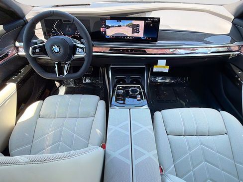 New 2026 BMW 760i xDrive image 16