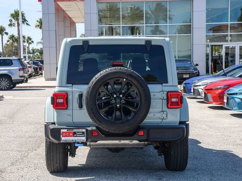 Used 2024 Jeep Wrangler Sahara w/ Technology Group image 8