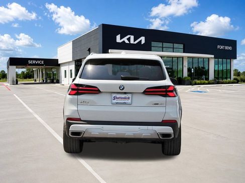 Used 2025 BMW X5 sDrive40i w/ Parking Assistance Package RWD image 6