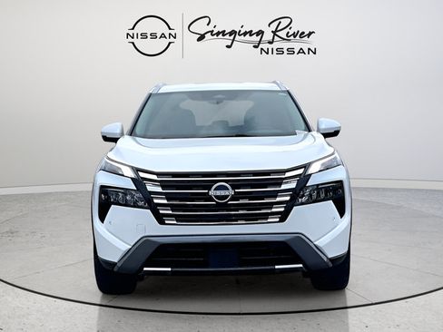 Certified 2024 Nissan Rogue SL AWD/4WD image 2