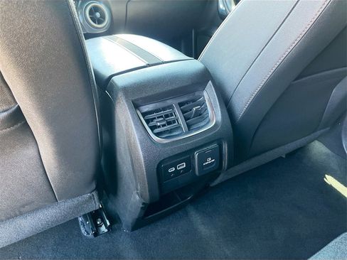 Used 2024 Chevrolet Blazer Premier image 26