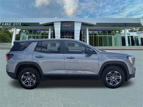 Used 2026 GMC Terrain Elevation image 2