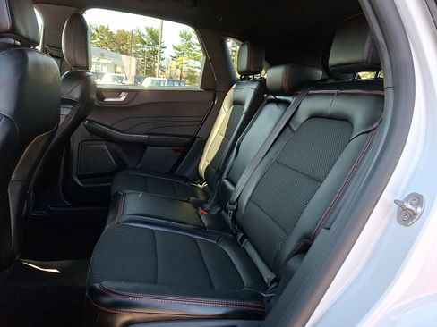 Used 2026 Ford Escape ST-Line w/ Tech Pack #1 AWD/4WD image 10