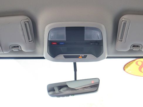 Used 2018 Subaru Impreza 2.0i Premium image 37