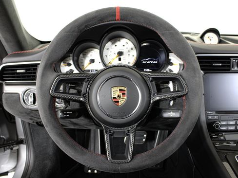 Used 2018 Porsche 911 GT2 RS RWD image 52
