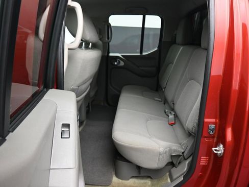 Used 2017 Nissan Frontier SV AWD/4WD image 25