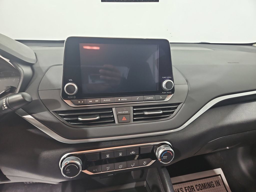 Certified 2025 Nissan Altima 2.5 S FWD image 20