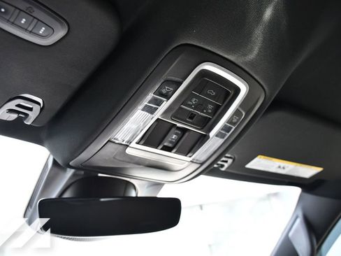 Used 2021 RAM 1500 Laramie w/ Sport Appearance Package AWD/4WD image 18