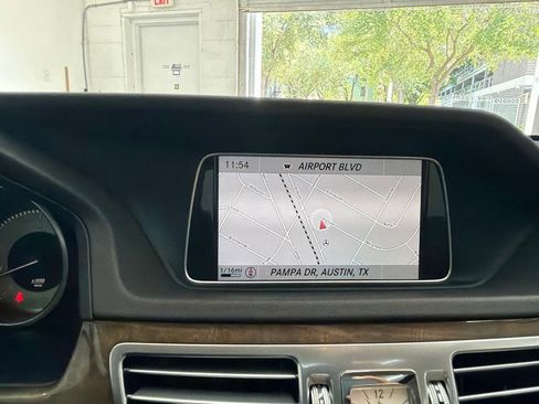 Used 2014 Mercedes-Benz E 350 Sedan image 33
