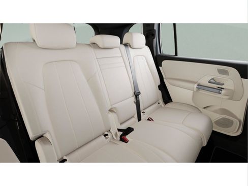 Certified 2026 Mercedes-Benz GLB 250 image 43
