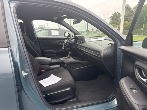 Used 2024 Honda HR-V Sport image 9