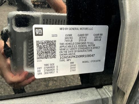 Used 2024 Chevrolet Tahoe Z71 w/ Luxury Package image 28