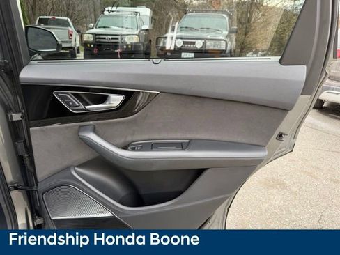 Used 2017 Audi Q7 3.0T Prestige AWD/4WD image 46